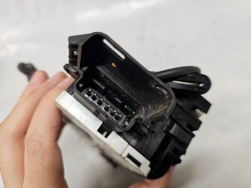 CITROEN C4 GRAND PICASSO ZÁMEK DVEŘE LEVÝ PŘEDNÍ 24087158 6PIN