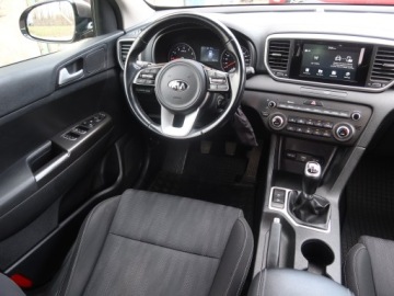 Kia Sportage IV SUV Facelifting 1.6 GDI 132KM 2018 Kia Sportage 1.6 GDI, Salon Polska, Serwis ASO, zdjęcie 6