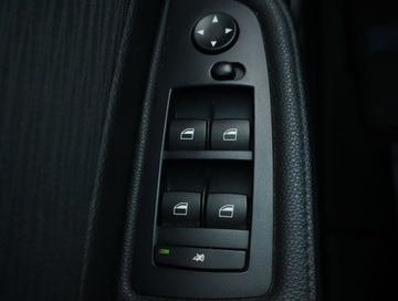 BMW Seria 1 E81/E87 Hatchback 5d E87 1.6 116i 122KM 2007 BMW 1 116i, Klima, Parktronic, zdjęcie 20