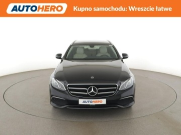 Mercedes Klasa E W213 2019 Mercedes E 200 automat jasne skóry full LED duże, zdjęcie 10