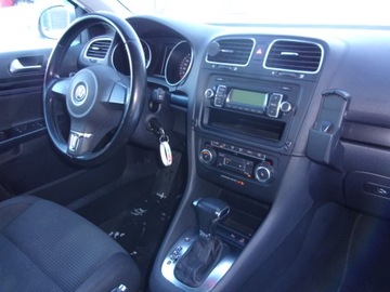 Volkswagen Golf VI Variant 1.6 TDI-CR DPF BlueMotion 105KM 2010 Volkswagen Golf Automat Bluemotion, zdjęcie 15
