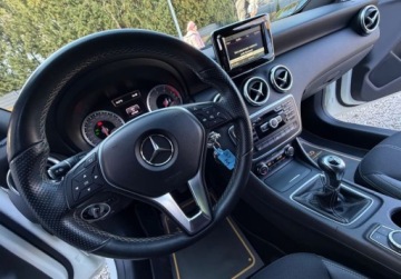 Mercedes Klasa A W176 Hatchback 5d Facelifting 200 156KM 2015 Mercedes-Benz Klasa A 1.6 156 KM gwarancja FABRYCZNY LAKIER bezwypadkow, zdjęcie 25