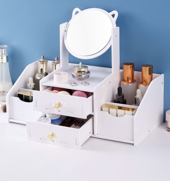 Туалетный столик с зеркалом, органайзер для косметики, украшений, маленькая белая коробочка.