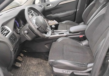 Citroen C4 II Hatchback 5d 1.6 HDi 112KM 2012 Citroen C4 2012r, 1.6 HDI. Uszkodzony lewy przod. 1.6 Diesel 112KM, zdjęcie 7