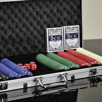 НАБОР ДЛЯ ПОКЕРА «ТЕХАС» 500 ФИШЕК 2 КОЛОДЫ 5 КОСТЕЙ + АЛЮМИНИЕВЫЙ КОРПУС