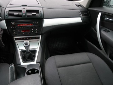 BMW X3 E83 2.0d 150KM 2006 BMW X3 2.0d, 4X4, Xenon, Klima, Klimatronic, zdjęcie 7