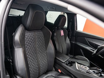 Peugeot 3008 II Plug-In Hybrid Facelifting 1.6 HYBRID 225KM 2021 PEUGEOT 3008 1.6 PureTech Hybrid PHEV Allure Suv 225KM 2021, zdjęcie 6