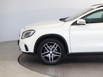 Mercedes GLA I Off-roader 2.0 220 184KM 2017 Mercedes GLA GLA 220 4MATIC, Salon Polska, zdjęcie 14