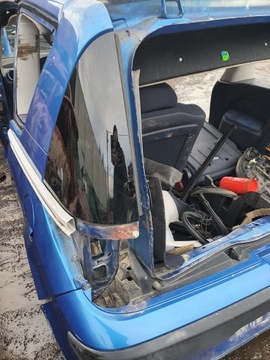 SKLO (OKNO) BOČNÍ KAROSERIE LEVÝ ZADNÍ PEUGEOT 1007