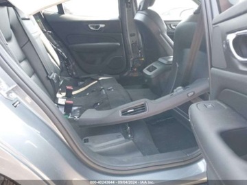 Volvo S60 III 2021 Volvo S60 T6 Momentum 2021 2.0l 2.0 Benzyna 330KM, zdjęcie 13