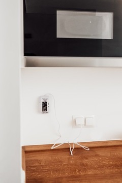 ДЕТЕКТОР ДАТЧИК СИГНАЛИЗАЦИИ УГАРНОГО ГАРА CO2 230В