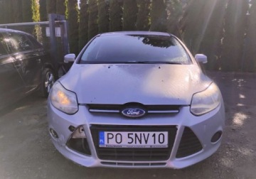 Ford Focus III Kombi 1.6 Duratorq TDCi DPF 115KM 2012 Ford Focus 122012r, SALON POLSKA. Lekko przetarty prawy bok. Jezdzi 1.6, zdjęcie 17