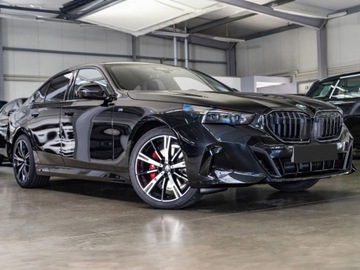 BMW Seria 5 G90-91 Touring 2.0 520d 197KM 2025 BMW Seria 5 520d xDrive Sport Sedan 2.0 (197KM) 2025, zdjęcie 5