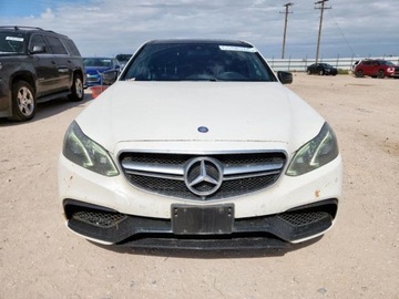 Mercedes Klasa E W212 2014 Mercedes-Benz Klasa E 63 AMG-S 2014 5.5l 5.5 Benzyna 577KM, zdjęcie 5