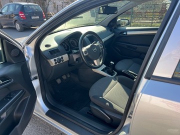 Opel Astra H Kombi 1.7 CDTI ECOTEC 110KM 2008 Opel Astra KLIMATYZACJA EL.SZYBY EL.LUSTERKA 6-CIO BIEGOWA ZAREJESTROWA GW, zdjęcie 4