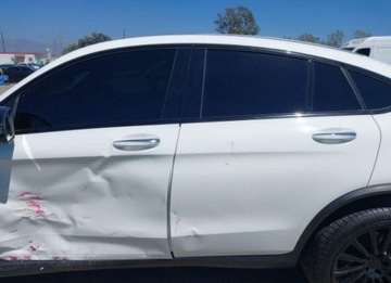 Mercedes GLC C253 2021 Mercedes-Benz GLC 2021, 2.0L, 4x4, COUPE, od ubezpieczalni 2.0 Benzyna, zdjęcie 2