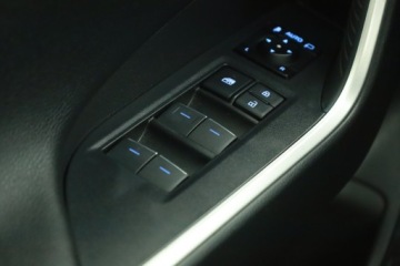 Toyota RAV4 V SUV 2.5 Hybrid Dynamic Force 218KM 2022 Toyota RAV 4 2.5 Hybrid, Salon Polska, zdjęcie 13