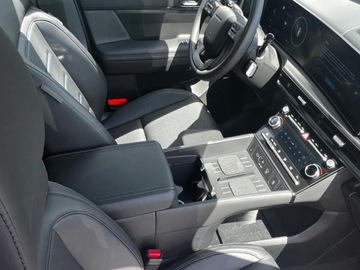 Hyundai Santa Fe V 1.6 T-GDI HEV 215KM 2025 Santa Fe 1.6 T-GDI HEV Calligraphy 4WD aut 6os. 215KM 2025, zdjęcie 5