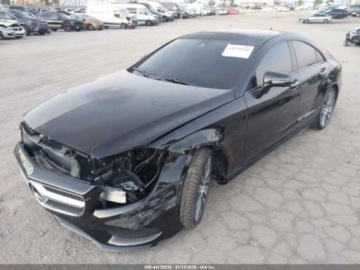 Mercedes CLS W218 2017 Mercedes-Benz CLS 550 2017 4.7 Benzyna 402KM, zdjęcie 1
