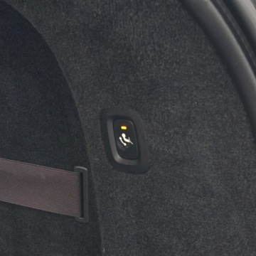 Volvo V90 II Kombi 2.0 D3 150KM 2017 Volvo V90 2.0 D3 Momentum Pro Diesel 150KM, zdjęcie 34