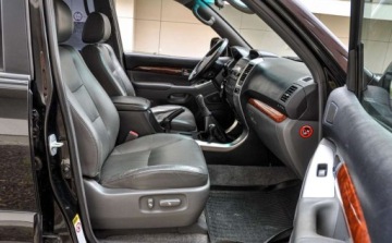 Toyota Land Cruiser IV 3.0 D-4D 173KM 2007 Toyota Land Cruiser 3,0D-4D Bezwypadkowy Salon PL 3.0 Diesel 173KM, zdjęcie 10