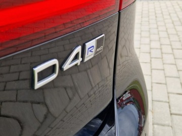 Volvo V90 II Kombi 2.0 D4 190KM 2017 Volvo V90 2.0d 190KM Polestar AWD R Design Bogate, zdjęcie 13