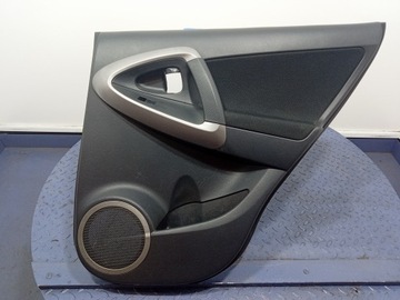 TOYOTA RAV4 III XA30 05- TAPICERKA DRZWI TYŁ PRAWA BOCZEK 67787-X1B02