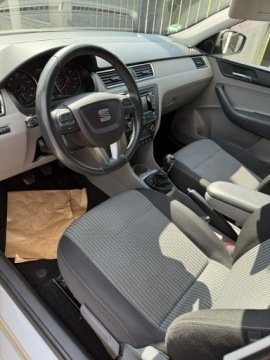 Seat Toledo IV Liftback 1.2 TSI 105KM 2013 Seat Toledo 1,2 bezyna 105 ps ładny, zdjęcie 5