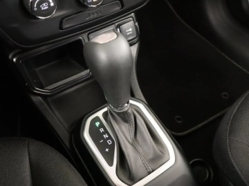 Jeep Renegade SUV Facelifting 1.3 GSE T4 Turbo 150KM 2018 Jeep Renegade 1.3 T-GDI, Salon Polska, Serwis ASO, zdjęcie 12