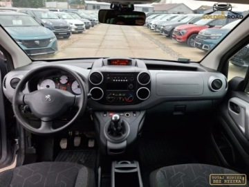 Peugeot Partner II Tepee Facelifting 2015 1.6 BlueHDi 100KM 2016 Peugeot Partner 1,6 hdi 100KM tepee salon PL klima elektryka zarejestrowany, zdjęcie 11