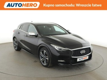 Infiniti Q30 2.0T 211KM 2017 Infiniti Q30 4x4 automat skóra/alcantara navi, zdjęcie 9