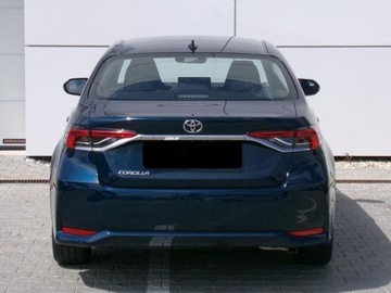 Toyota Corolla XII Sedan Facelifting 1.8 Hybrid 140KM 2025 Od ręki - Comfort 1.8 Hybrid 140KM | Podgrzewane fotele!, zdjęcie 3
