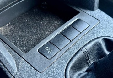 Volkswagen Caddy III Kombi Facelifting 1.6 TDI 75KM 2012 Volkswagen Caddy 1.6 TDI 1.6 Diesel 75KM, zdjęcie 29