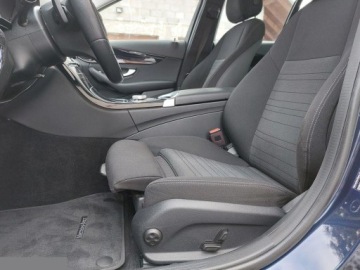 Mercedes Klasa C W205 Kombi Facelifting HYBRYDA 2.0 300 e 320KM 2020 Mercedes Klasa C 300 e 9G-TRONIC Avantgarde 320KM 2020r, zdjęcie 22