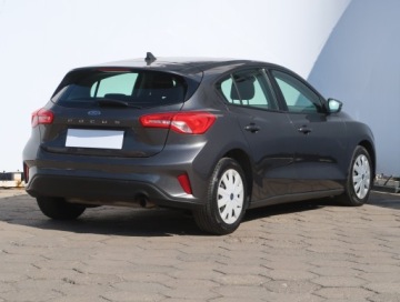 Ford Focus IV Hatchback 1.0 EcoBoost 125KM 2019 Ford Focus 1.0 EcoBoost, Salon Polska, Serwis ASO, zdjęcie 4