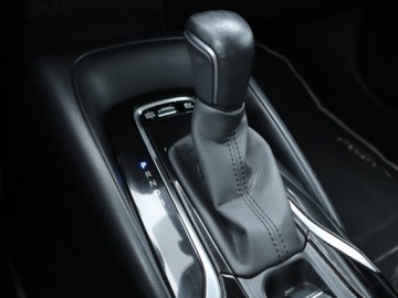 Toyota Corolla XII Sedan 1.8 Hybrid 122KM 2021 Toyota Corolla 1.8 Hybrid, Salon Polska, zdjęcie 12