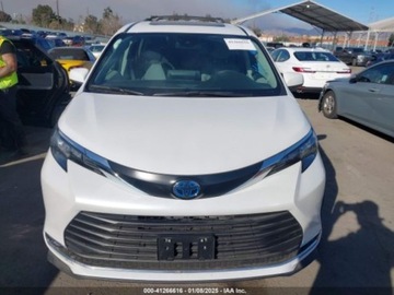 Toyota Sienna III 2024 Toyota Sienna XLE 2024 2.5l 2.5 Hybryda 189KM, zdjęcie 8