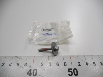 Citroen C4 Болт крепления бака OE 9805576580