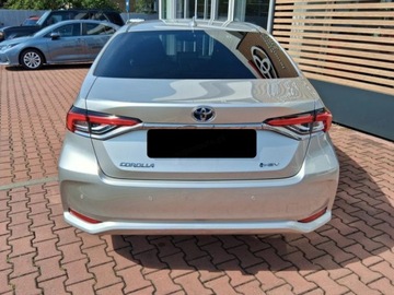 Toyota Corolla XII Sedan Facelifting 1.8 Hybrid 140KM 2025 Od ręki - Style 1.8 Hybrid 140KM | Podgrzewane fotele!, zdjęcie 3