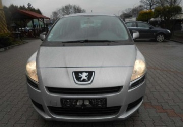 Peugeot 5008 I Minivan 1.6 VTi 120KM 2010 Peugeot 5008 Peugeot 5008 I 1.6 BENZYNA 120 KM 1.6 Benzyna 120KM, zdjęcie 1