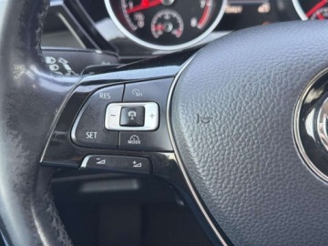 Volkswagen Touran III 1.4 TSI 150KM 2017 Volkswagen Touran TSI 150KM Highline 7 os. LED Top Keyless Nawigacja, zdjęcie 17