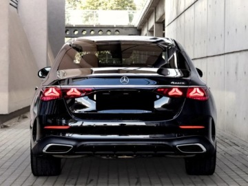 Mercedes Klasa E W214 Sedan 2.0 220d 197KM 2026 E Klasa 220 d 4-Matic AMG 2.0 (197KM) 2026, zdjęcie 4