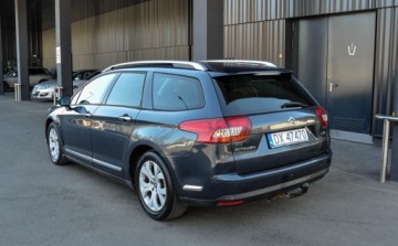 Citroen C5 III Tourer 2.0 HDi FAP 163KM 2011 Citroen C5 2,0HDI (163KM) Automat Skory 2011 r. 2.0 Diesel 163KM, zdjęcie 2