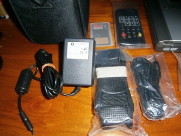 HAMA Mobile DataSafe II № 56927 USB 2.0, внешнее устройство записи компакт-дисков