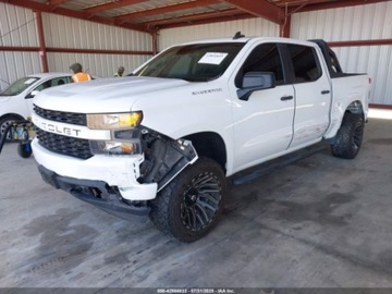 Chevrolet Silverado II 2019 Chevrolet Silverado 1500 Custom 2019 5.3l 5.3 Benzyna 355KM, zdjęcie 1