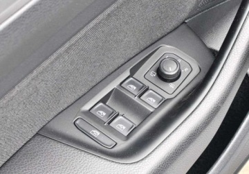 Volkswagen Arteon Fastback 2.0 TSI 190KM 2020 Volkswagen Arteon Essence Pakiety, FV 23, ACC, GPS, Kamera cofania, Keyle, zdjęcie 18