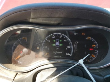 Jeep Grand Cherokee IV 2015 Jeep Grand Cherokee Overland 2015 3.0l 3.0 Diesel 240KM, zdjęcie 9