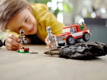 LEGO Jurassic World 76946: Поимка велоцирапторов Блю и Беты