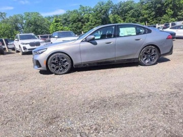BMW Seria 5 G90-91 2026 BMW Seria 5 540 Xi 2026 3.0 Benzyna 375KM, zdjęcie 1