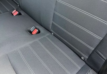 Dacia Duster II SUV  1.3 TCe 130KM 2019 Dacia Duster kamera cofania, nawigacja 1.3 Benzyna 130KM, zdjęcie 28